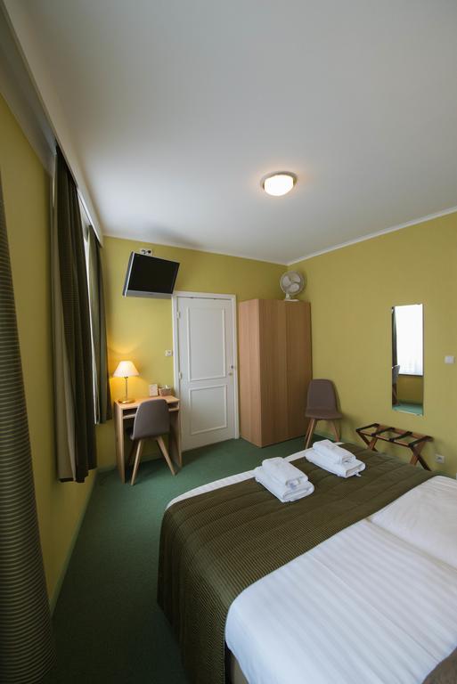 Hotel Groeninghe بروج المظهر الخارجي الصورة