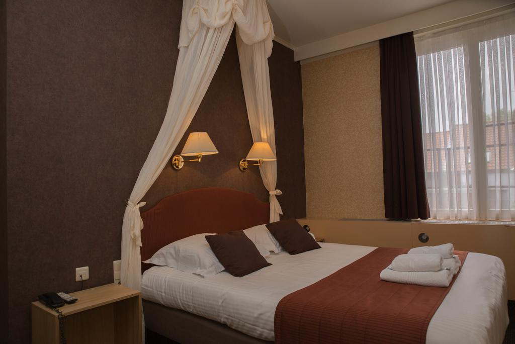Hotel Groeninghe بروج المظهر الخارجي الصورة