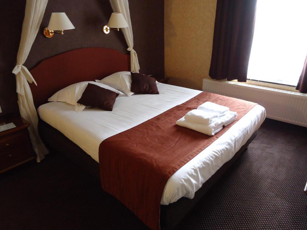 Hotel Groeninghe بروج الغرفة الصورة