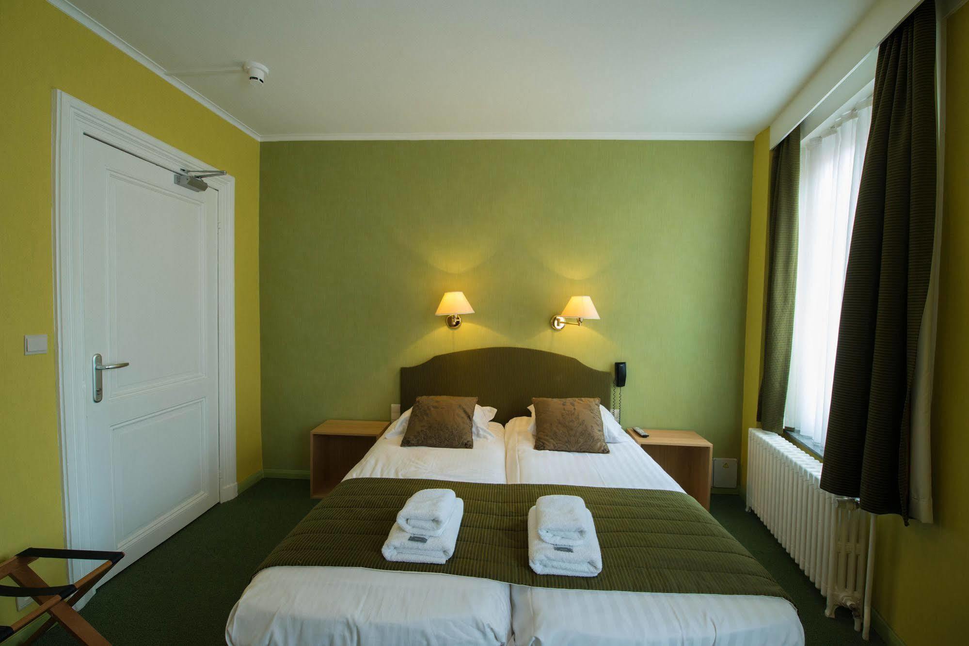 Hotel Groeninghe بروج المظهر الخارجي الصورة